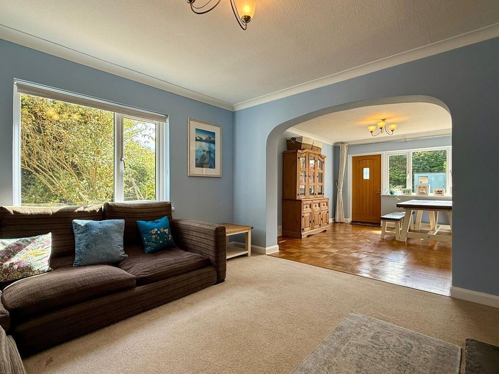 Property photo 2 of 28 Living Room
