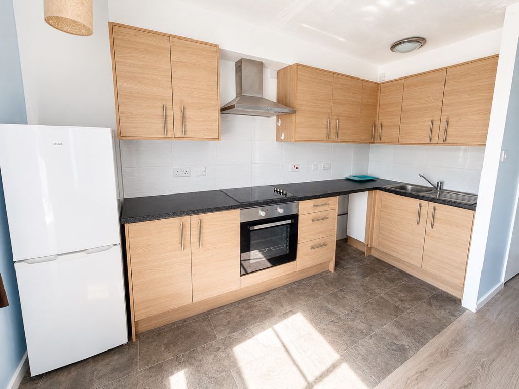 Property photo 2 of 5 5305842