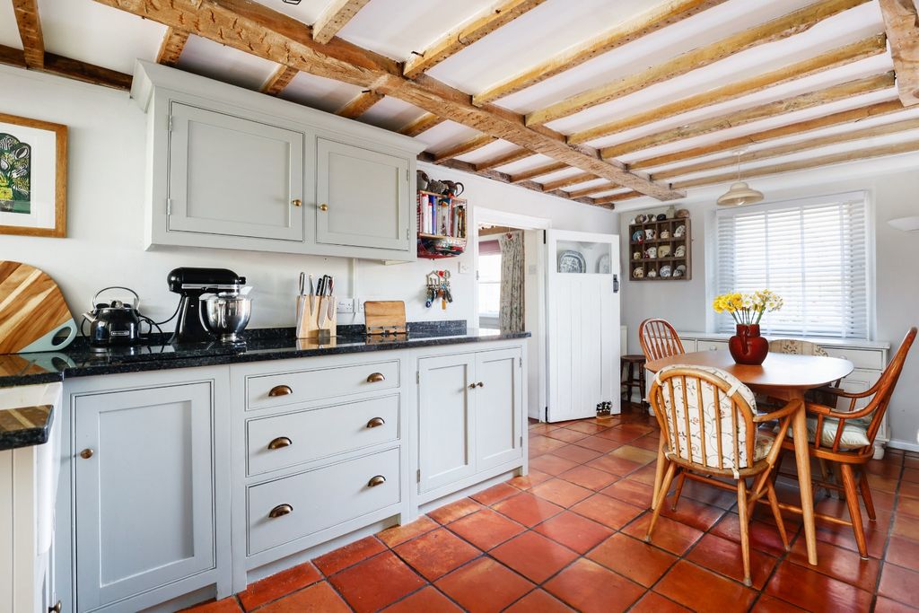 Property photo 2 of 26 4162795