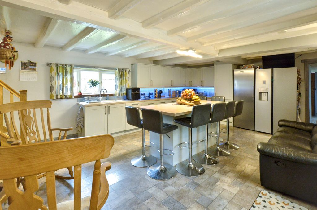 Property photo 3 of 34 Firtree Farm Interiors (1)