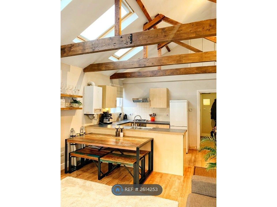 Property photo 3 of 5