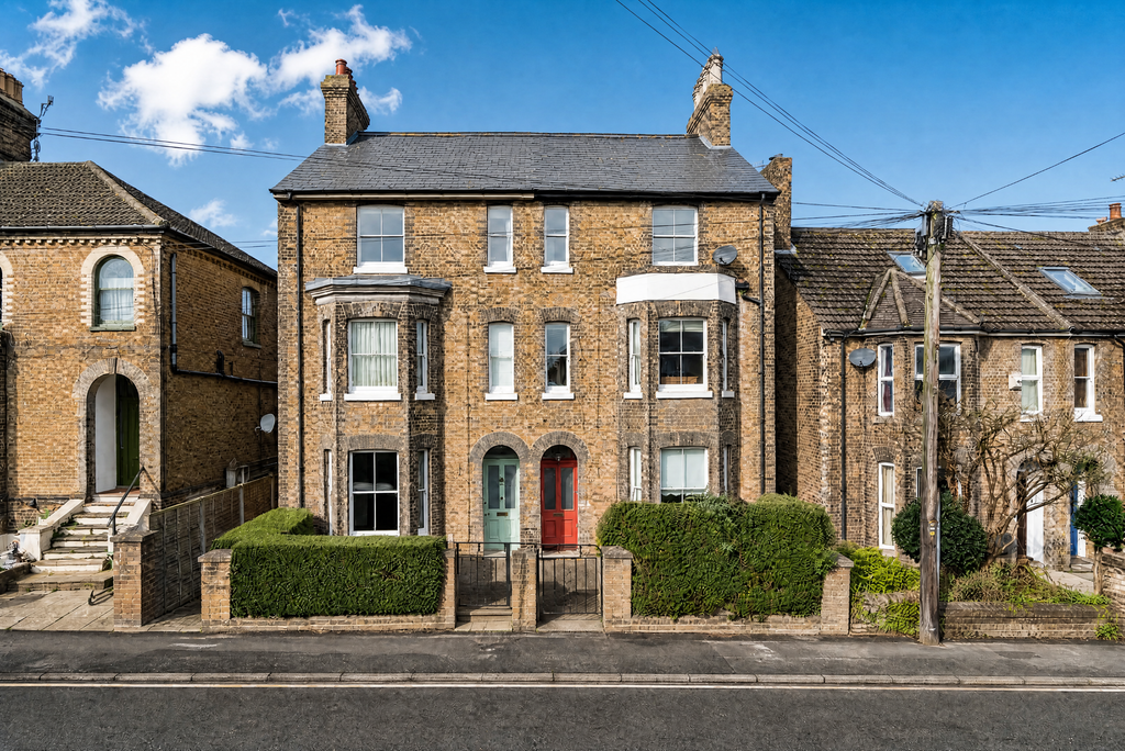 Property photo 1 of 15