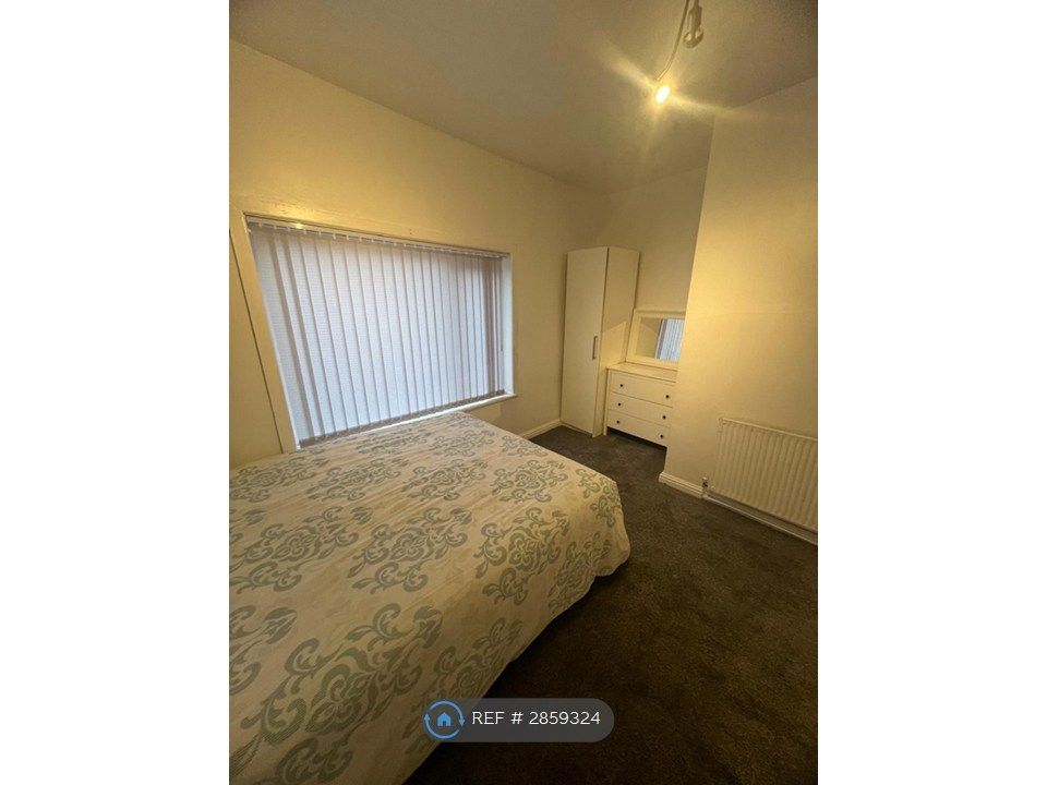 Property photo 2 of 15 Room 1