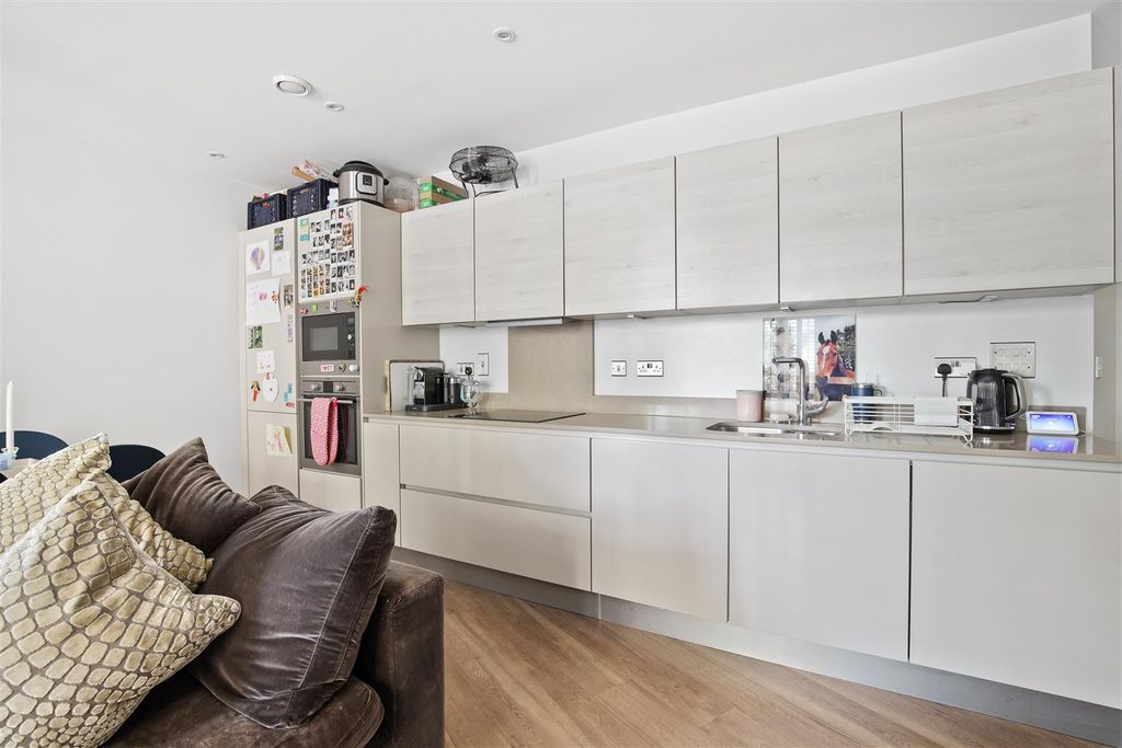 Property photo 2 of 13 Kitchen