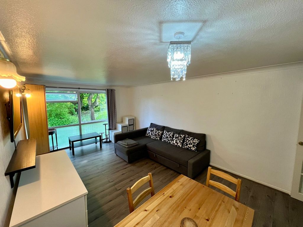 Property photo 3 of 7 3201953
