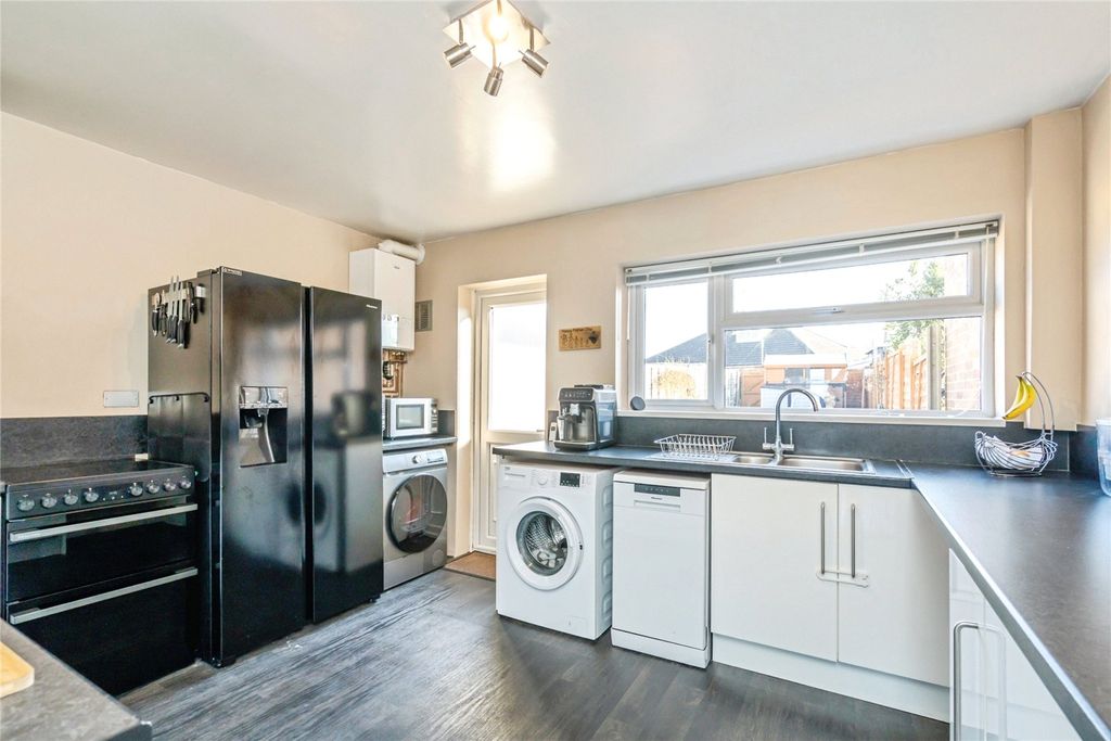Property photo 3 of 15 Picture No. 27