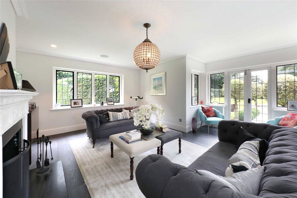 Additional image 5 of 7 bed detached house for saleHall Place Lane, Burchetts Green, Maidenhead, Berkshire SL6