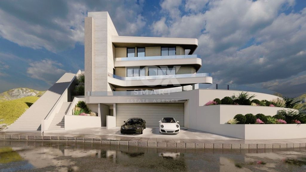 Property photo 1 of 4 Amazing 7 +1 Bedroom Villa With Panoramic View, An Icon Of L