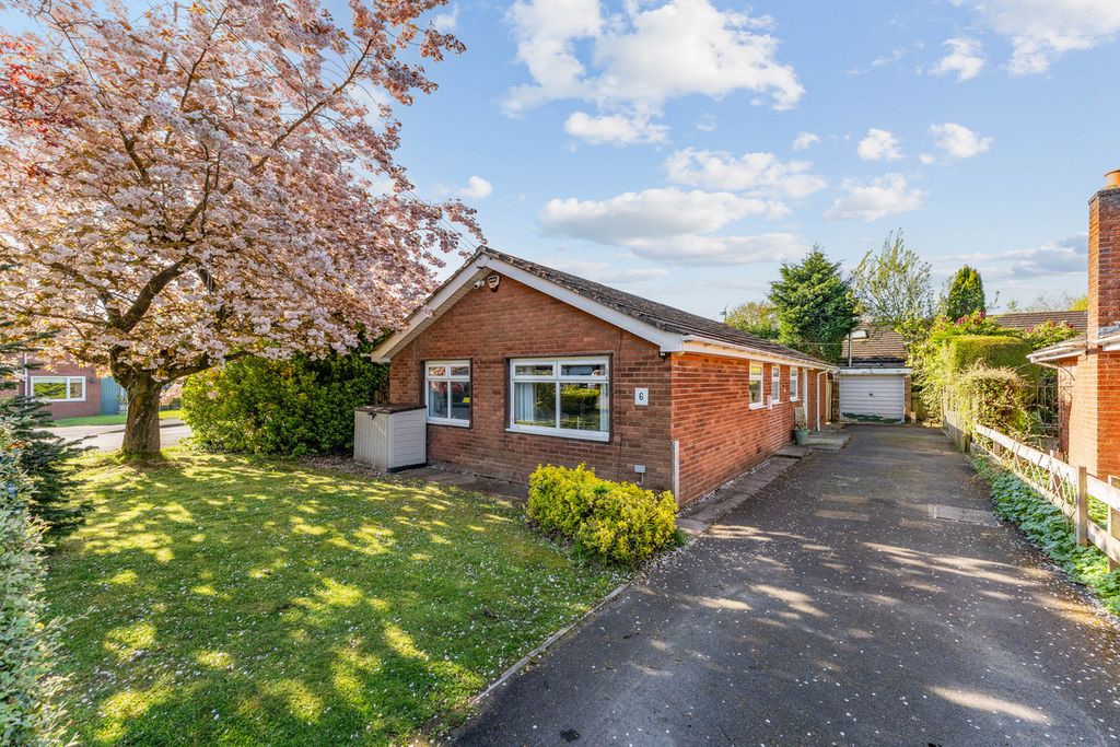 Property photo 2 of 24