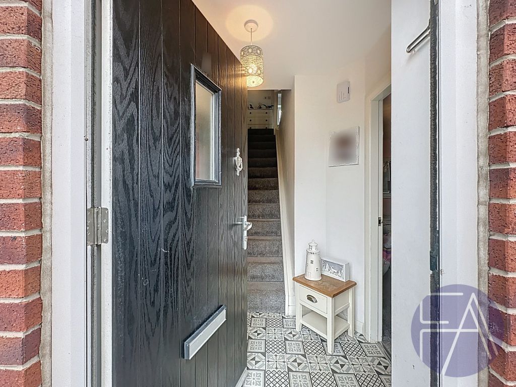 Property photo 2 of 20 4521282