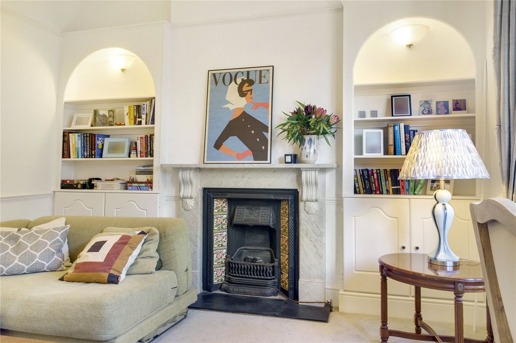 Property photo 2 of 12 Picture No. 17