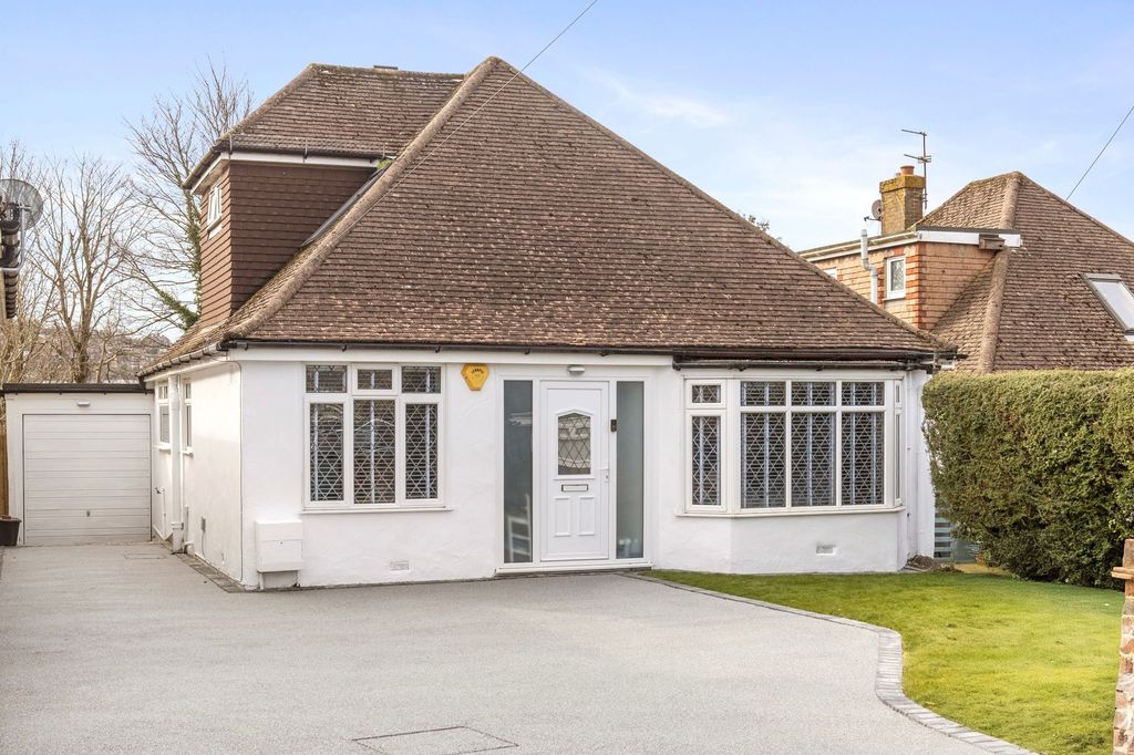 Property photo 1 of 29