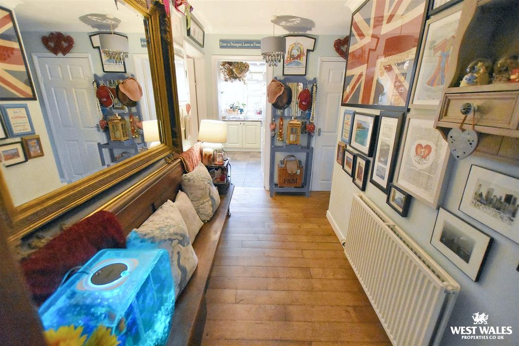 Property photo 2 of 20 11 (14).Jpg