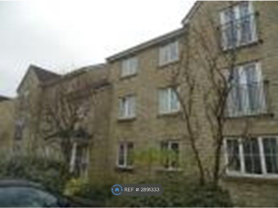 Property photo 1 of 9 Edenhurst Apartments