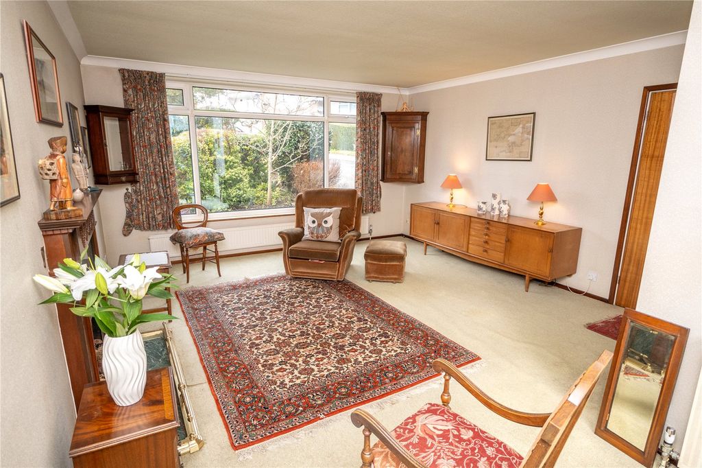 Property photo 2 of 27 Picture No. 29