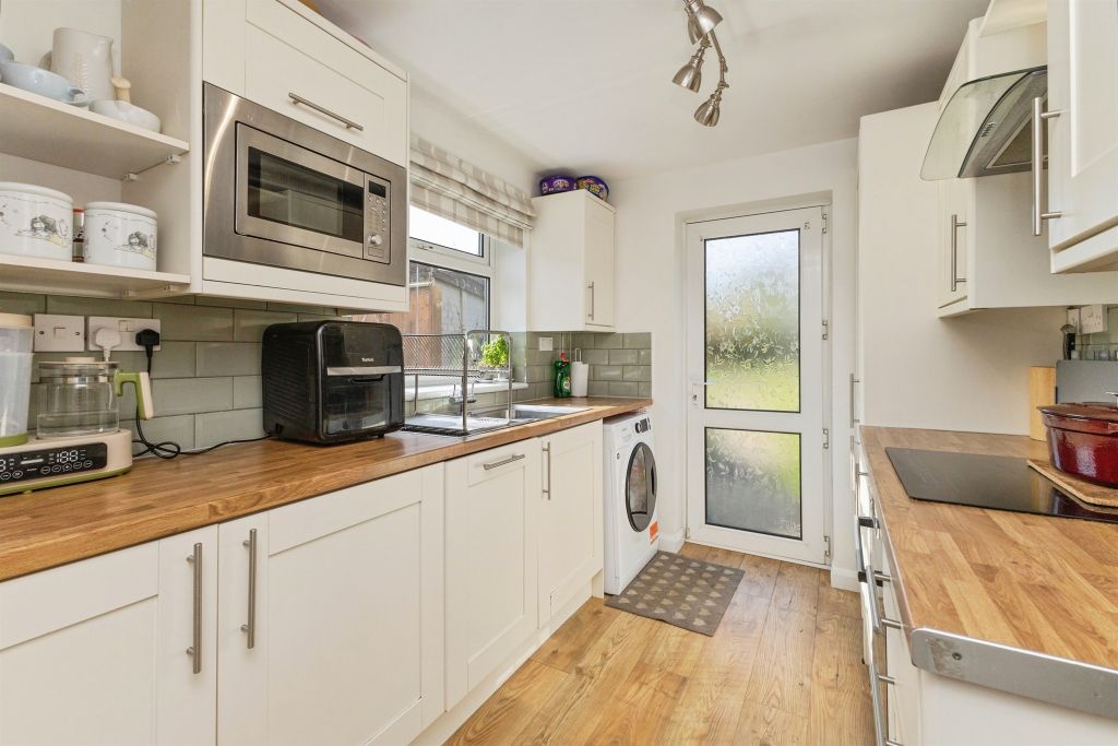 Property photo 3 of 17