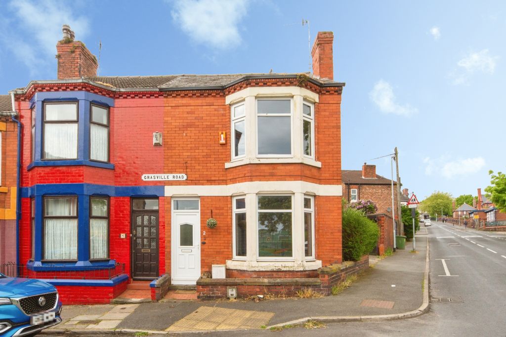 Property photo 2 of 18