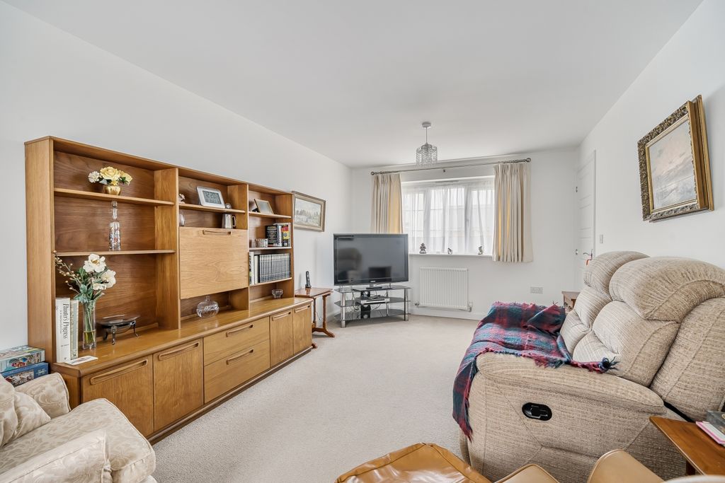 Property photo 3 of 19 1347808-17-68c16F13c68d9-Arw