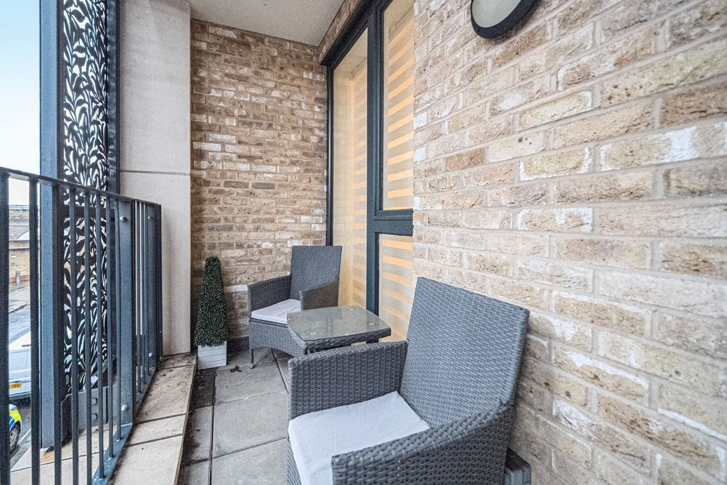 Property photo 2 of 21 Picture No. 09