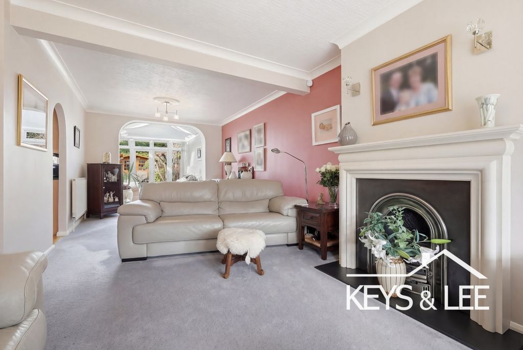 Property photo 3 of 15 42138010