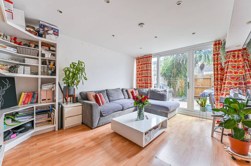 Property photo 1 of 7
