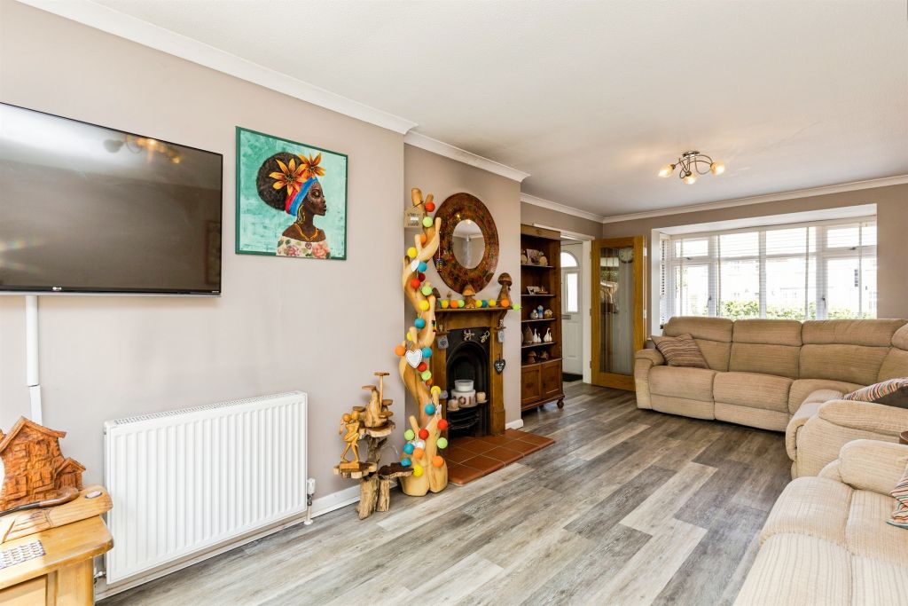 Property photo 3 of 24