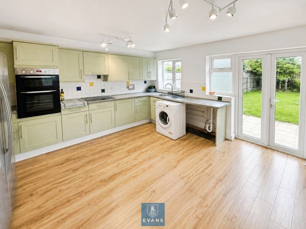 Property photo 3 of 16 Extended Kitchen Diner