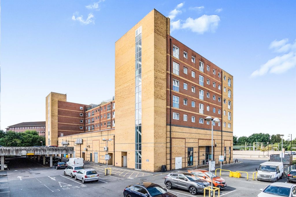 Property photo 1 of 10 Image