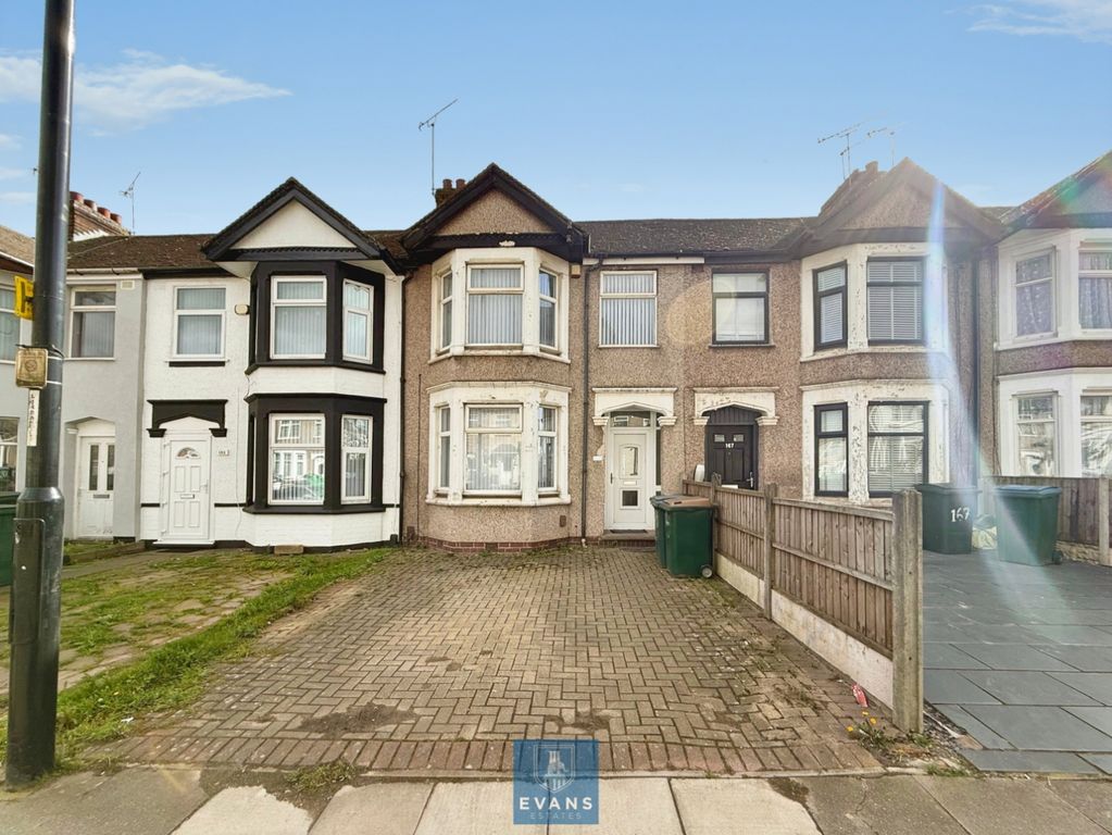 Property photo 1 of 10 Front