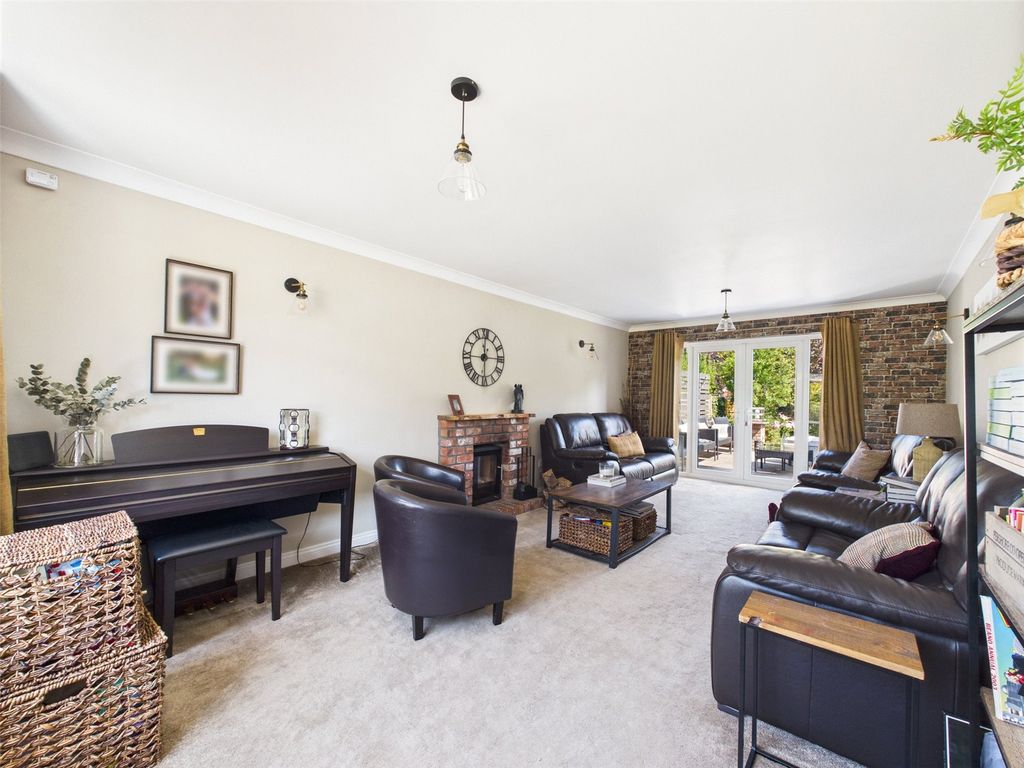 Property photo 3 of 27 Picture No. 37
