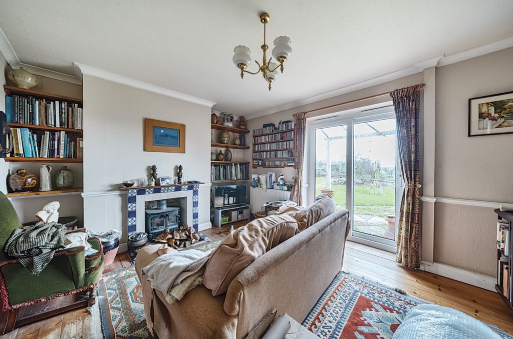 Property photo 2 of 11 1236490 (2)
