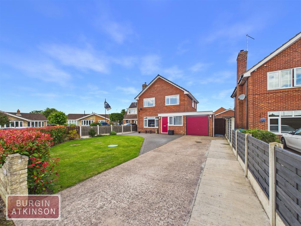 Property photo 1 of 40 Cam01619G0-Pr0214-Still039.Jpg