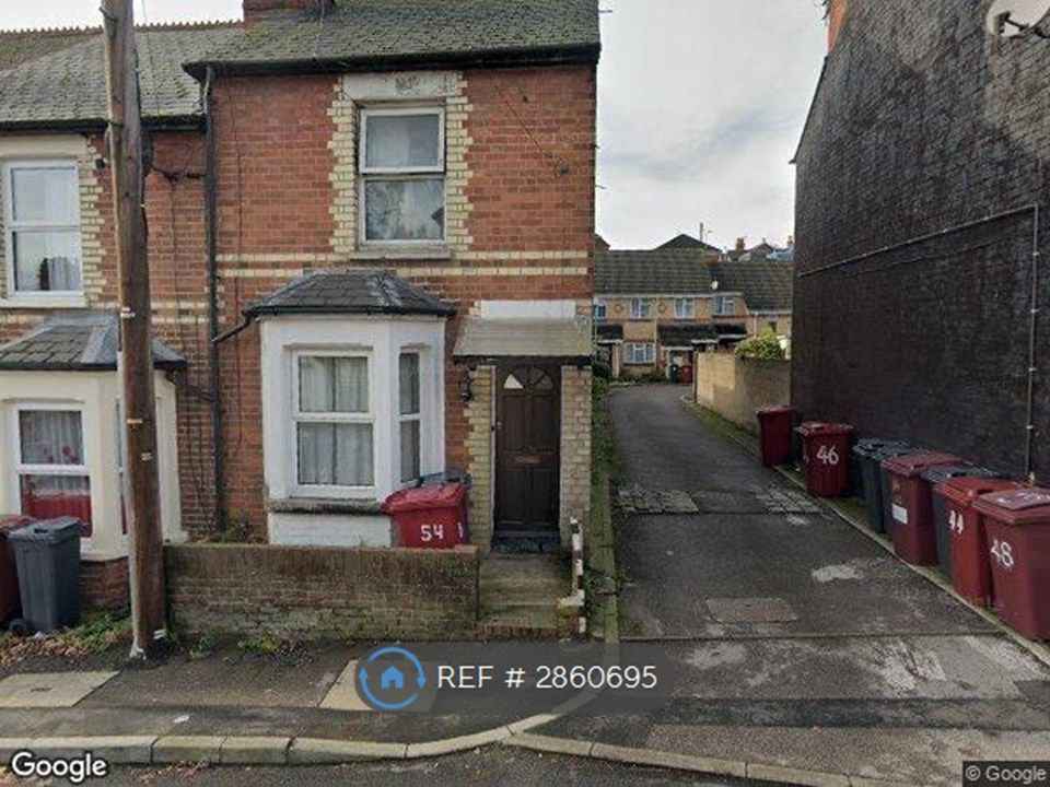 Property photo 1 of 12