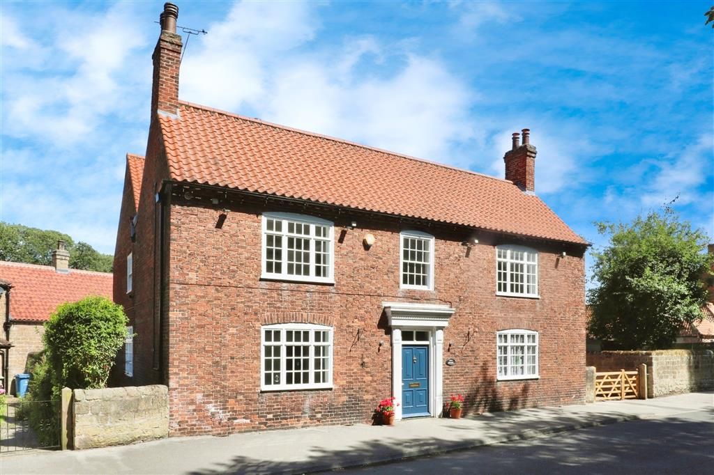 Property photo 2 of 18
