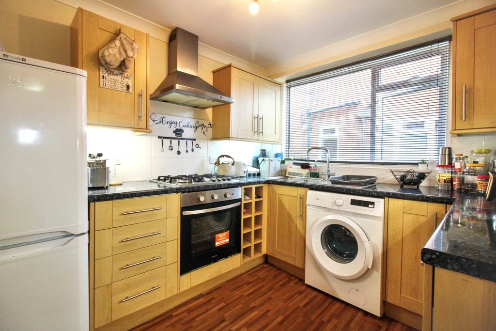Property photo 2 of 4