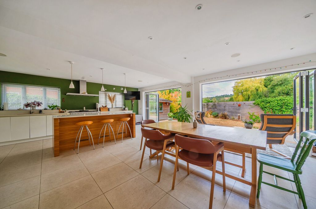 Property photo 2 of 22 Large Kitchen Diner