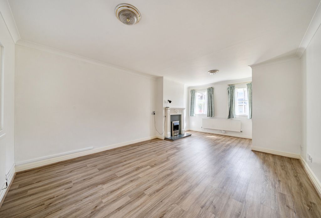 Property photo 2 of 9 1437379-8-69Cbbb6...