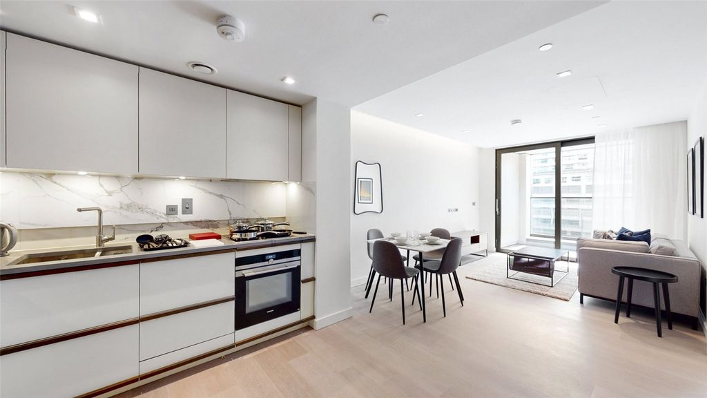 Property photo 2 of 9 Picture No. 22