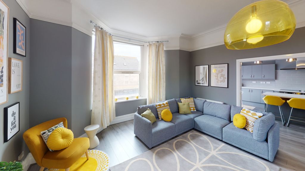 Property photo 1 of 18 Adre Student Lettings Superb Location, Gorgeous 8 Bedroom Apartment