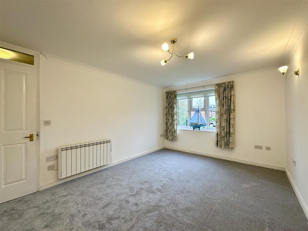 Property photo 3 of 12 Reception Room