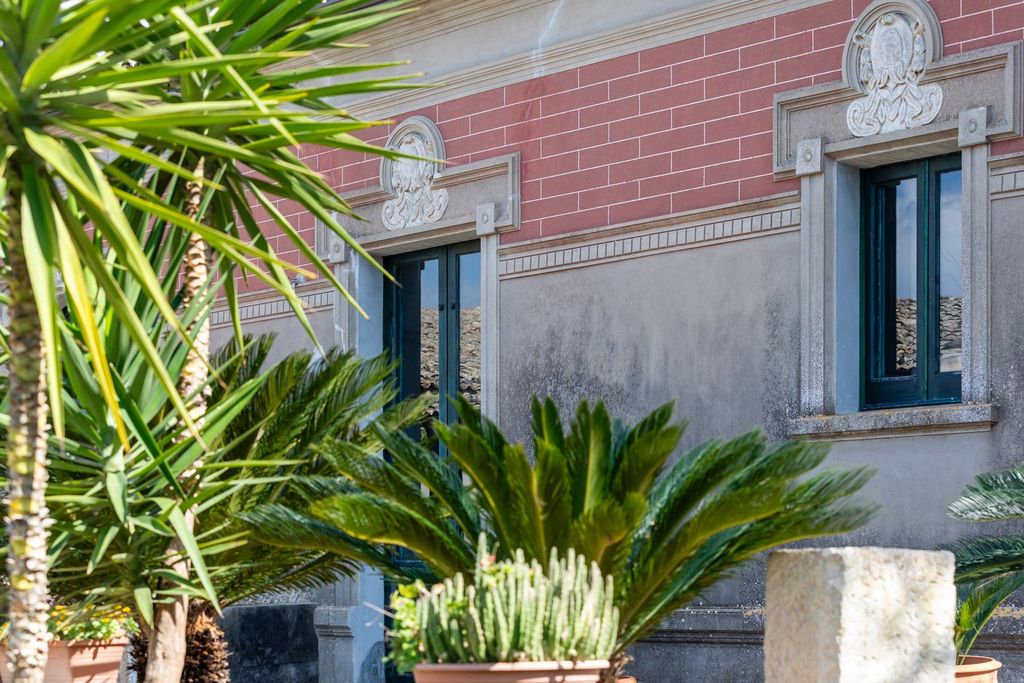 Property photo 1 of 31