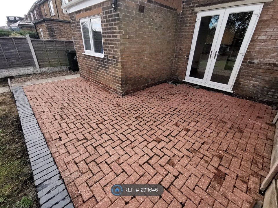 Property photo 3 of 24