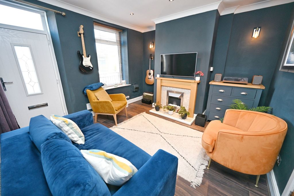 Property photo 3 of 13