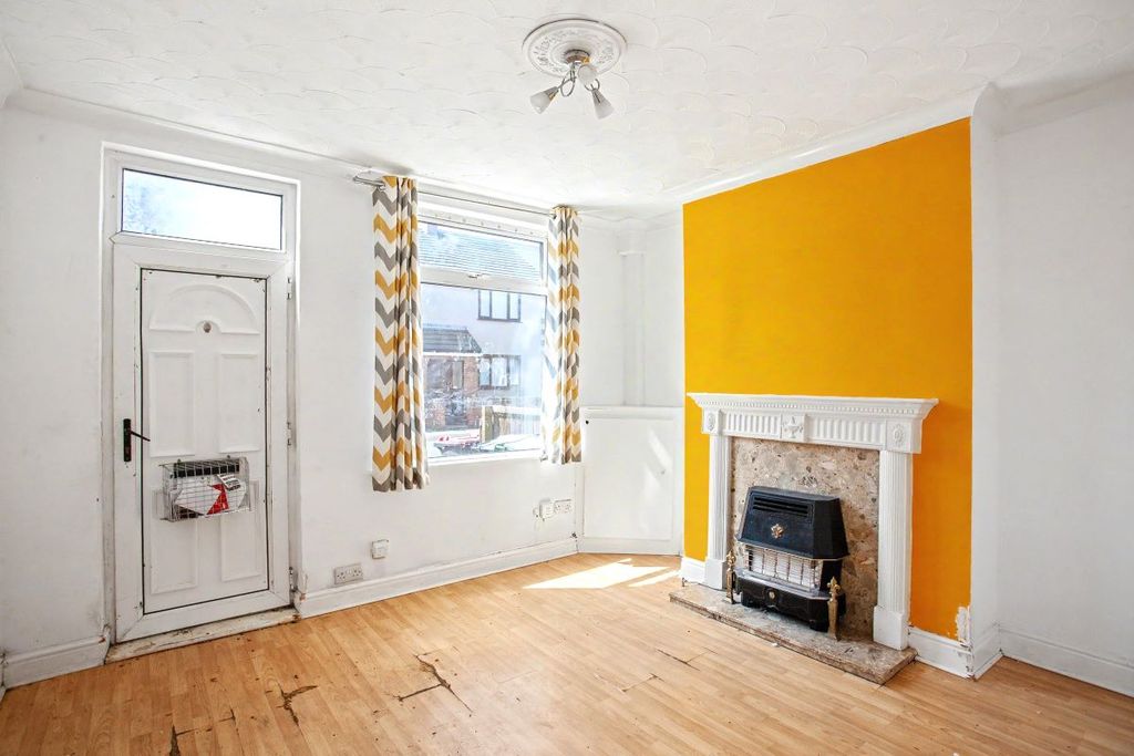Property photo 2 of 19