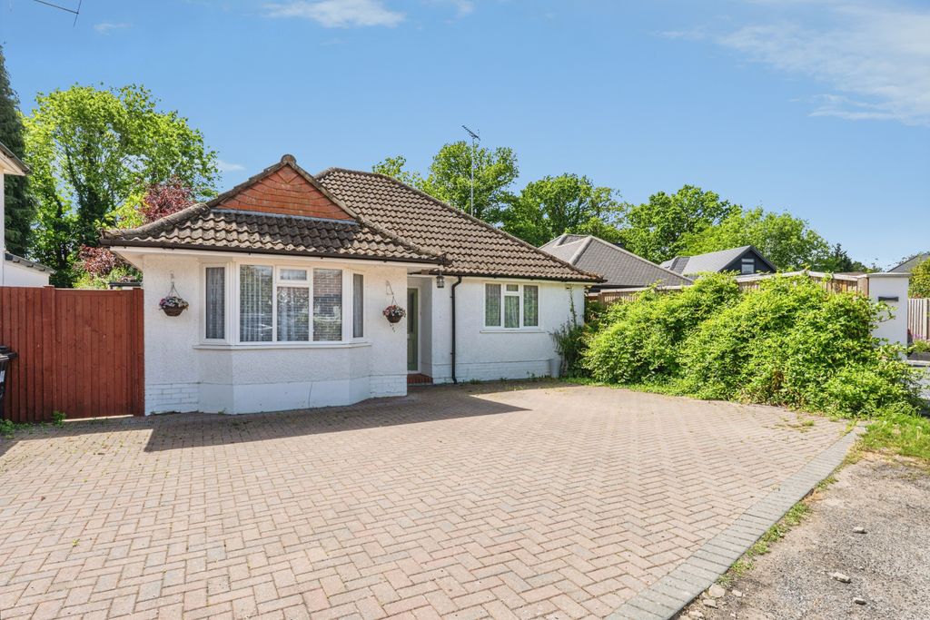 Property photo 1 of 25 Gu220Aj-Fa-Dsc09441