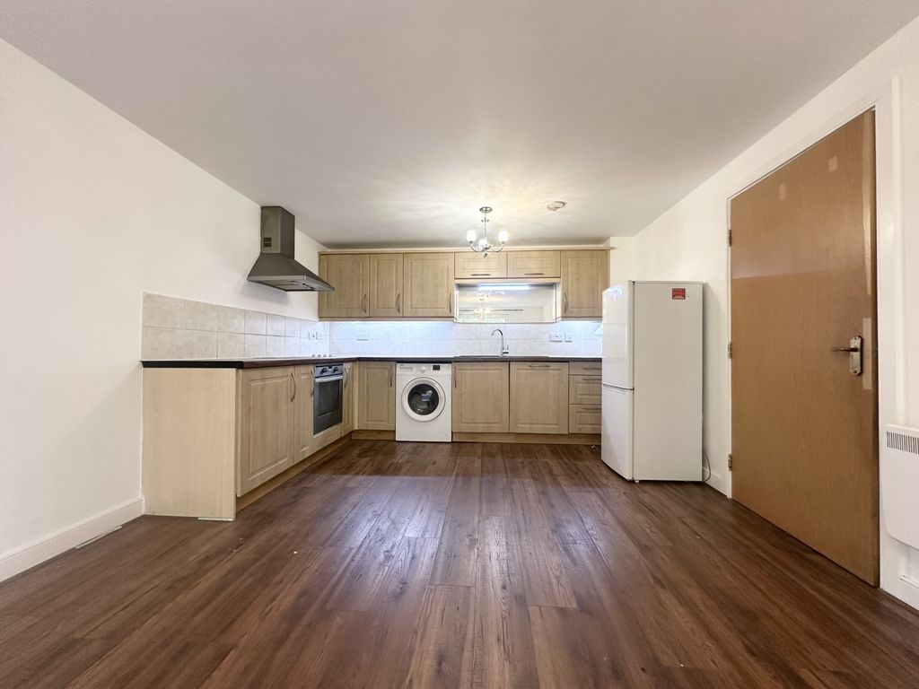 Property photo 2 of 15 Photo 10