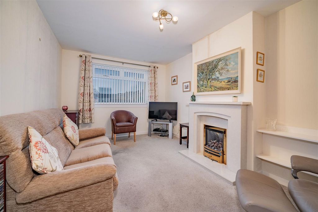 Property photo 2 of 12 25 Ramsay Street Monifieth-5.Jpg