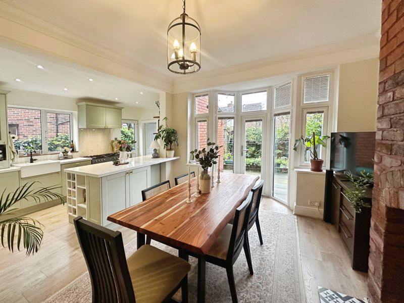 Property photo 3 of 24 Breakfast Kitchen