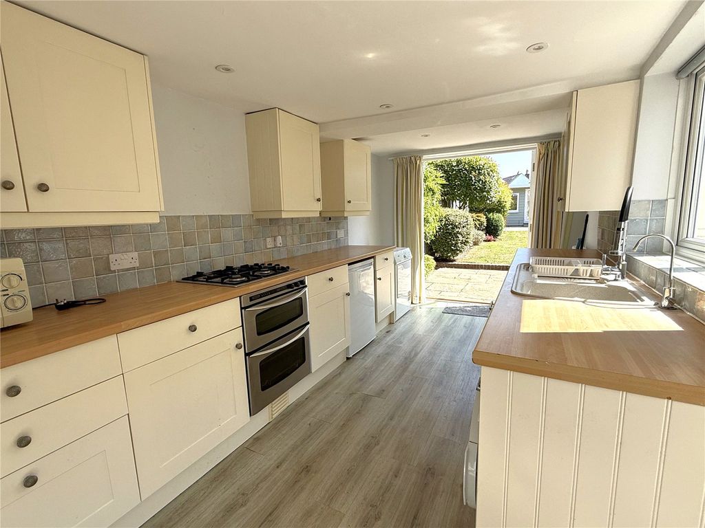 Property photo 3 of 15 Picture No. 26