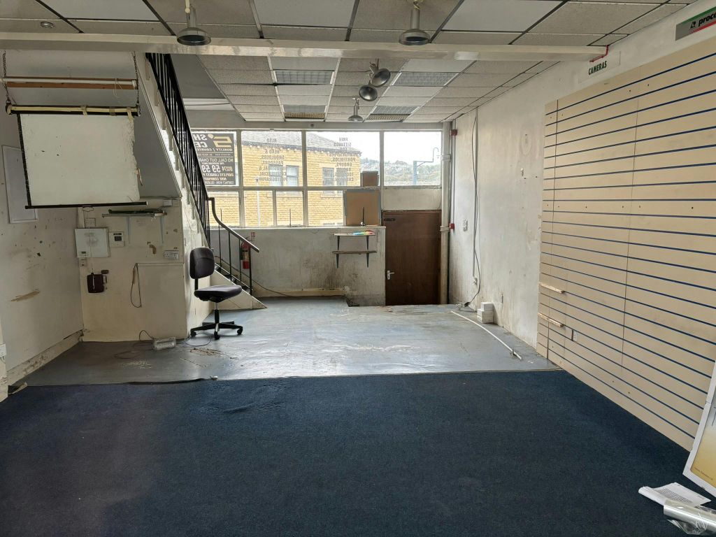 Property photo 3 of 3 33 Kirkgate 2 Of 5.Jpeg